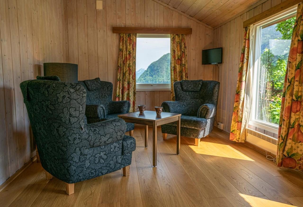 Dragsvik Fjordhotel (adults Only) 2*